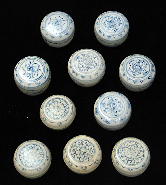 Appraisal: A selection of ten blue and white boxes Late th