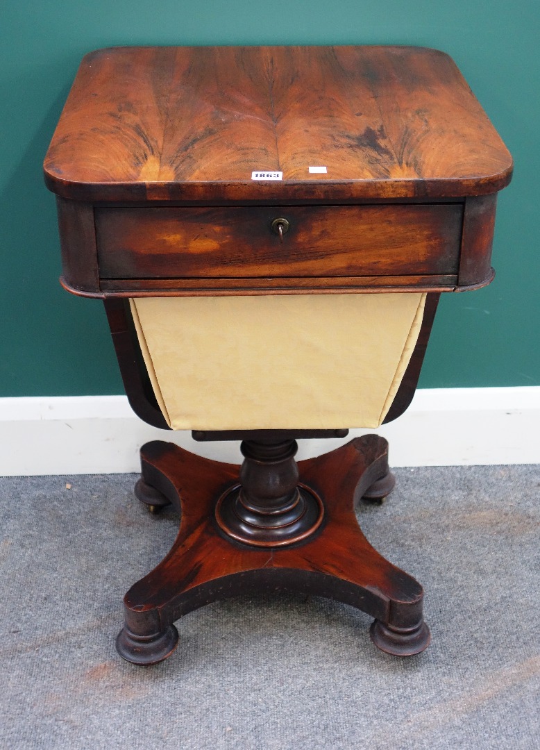 Appraisal: A William IV walnut single drawer sewing table with pull