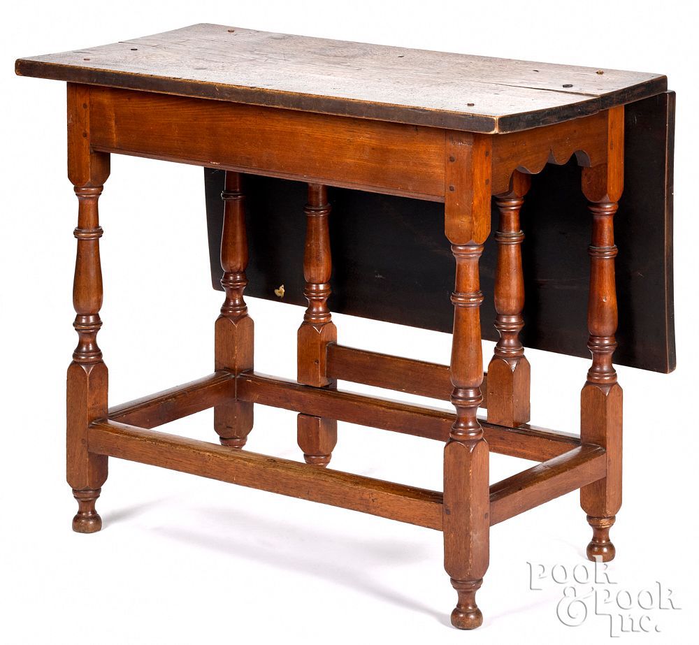 Appraisal: Pennsylvania William and Mary drop-leaf table Unusual Pennsylvania William and