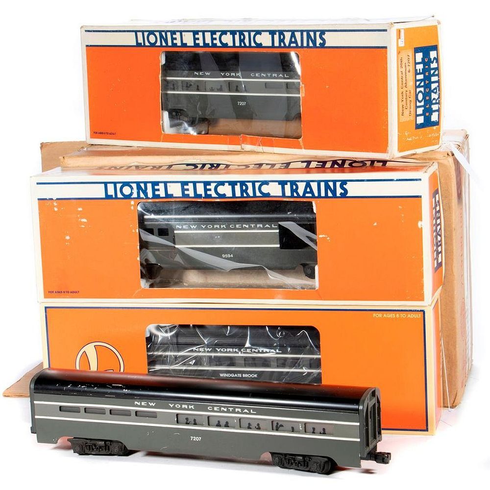 Appraisal: O Gauge Lionel New York Central Aluminum Streamliner Lionel New