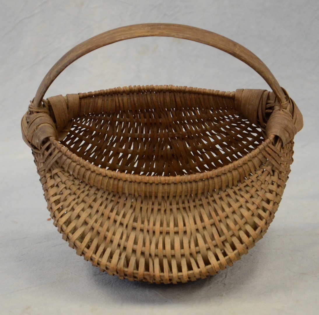 Appraisal: Pennsylvania pocket basket c x h x - d RCA