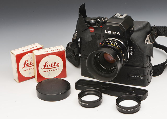 Appraisal: A LEICA R MOT ELECTRONIC CAMERA AND MOTOR WINDER WITH