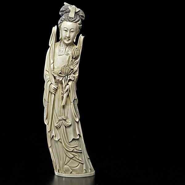 Appraisal: Chinese Ivory Guanyin Chinese early th century A carved and