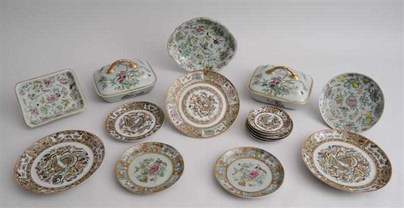 Appraisal: CANTON ROSE MEDALLION PORCELAIN TABLE ARTICLES Comprising nine of various