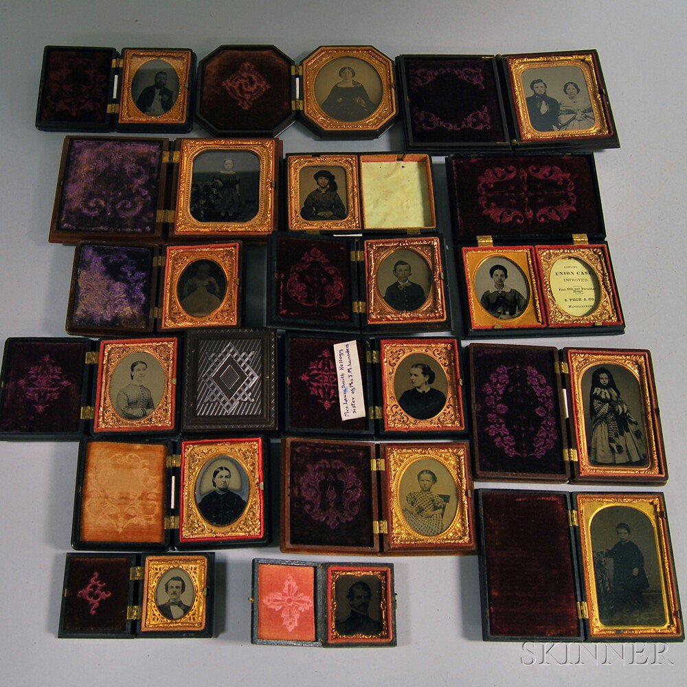 Appraisal: Seventeen Assorted Ambrotype and Tintype Portraits in Union Cases two