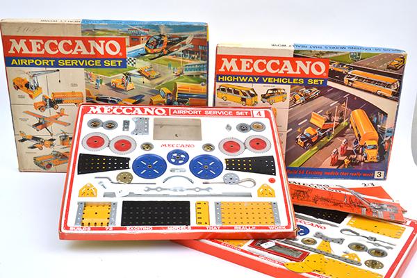 Appraisal: MECCANO HIGHWAY VEHICLES SET NO WITH ORIGINAL INTERNAL PACKAGING AND