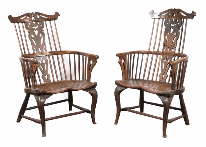 Appraisal: Assembled Pair of Elmwood Windsor Armchairs th Century Each stepped