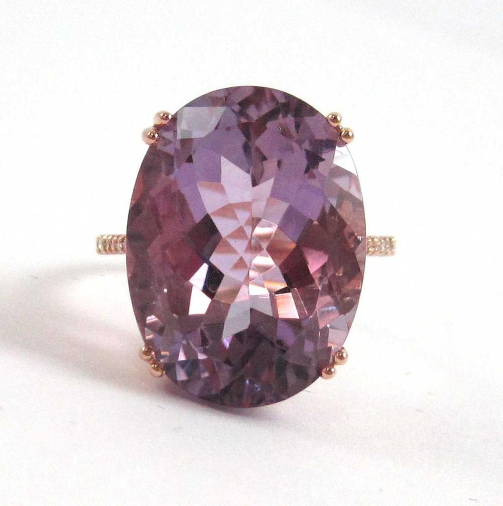 Appraisal: AMETHYST DIAMOND AND FOURTEEN KARAT GOLD RING The rose gold