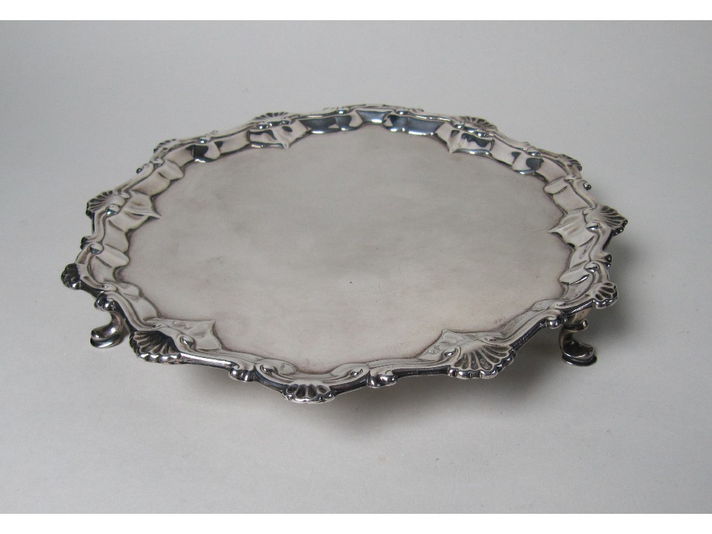 Appraisal: A George III silver card tray with scallop and scroll