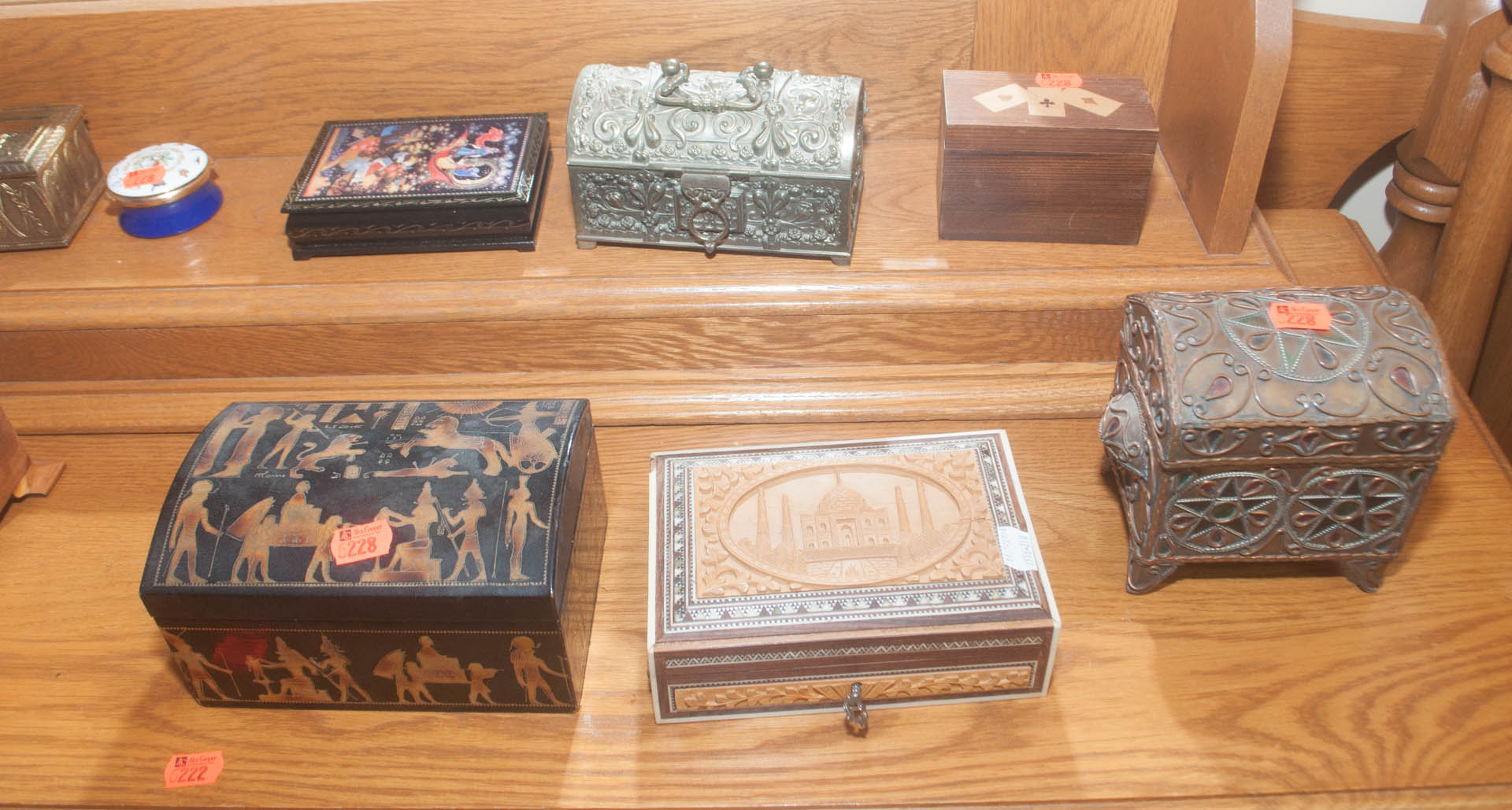 Appraisal: Assortment of decorative boxes Undernumber