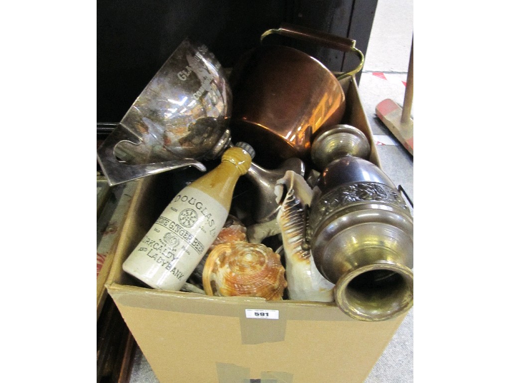 Appraisal: Box of assorted items to include a copper kettle and