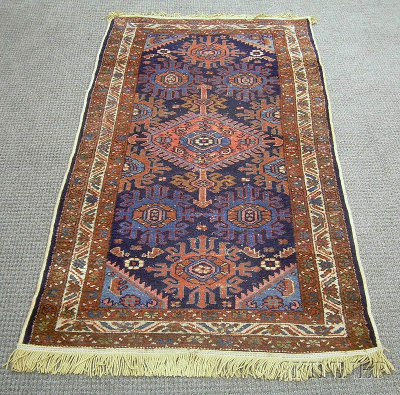 Appraisal: Hamadan Rug Northwest Persia th century ft in x ft