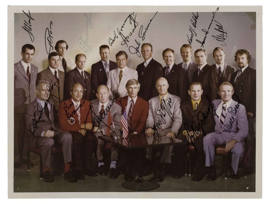 Appraisal: ASTP Astronauts and Cosmonauts A color photograph of US and