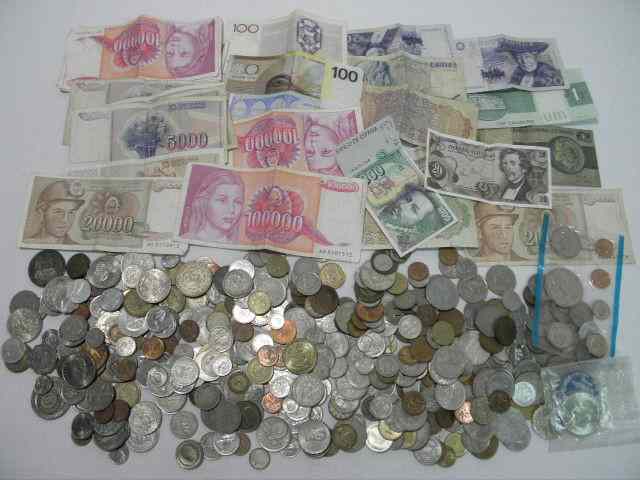 Appraisal: Large lot of assorted and unsearched foreign coins and currency