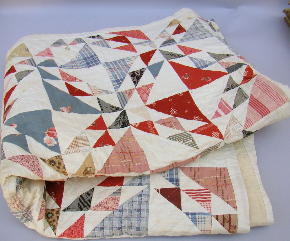 Appraisal: HAND-STITCHED COTTON QUILT Circa sIn Lady of the Lake pattern