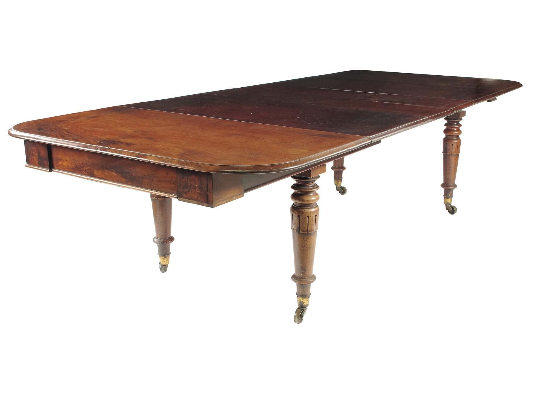 Appraisal: An early Victorian mahogany extending dining table