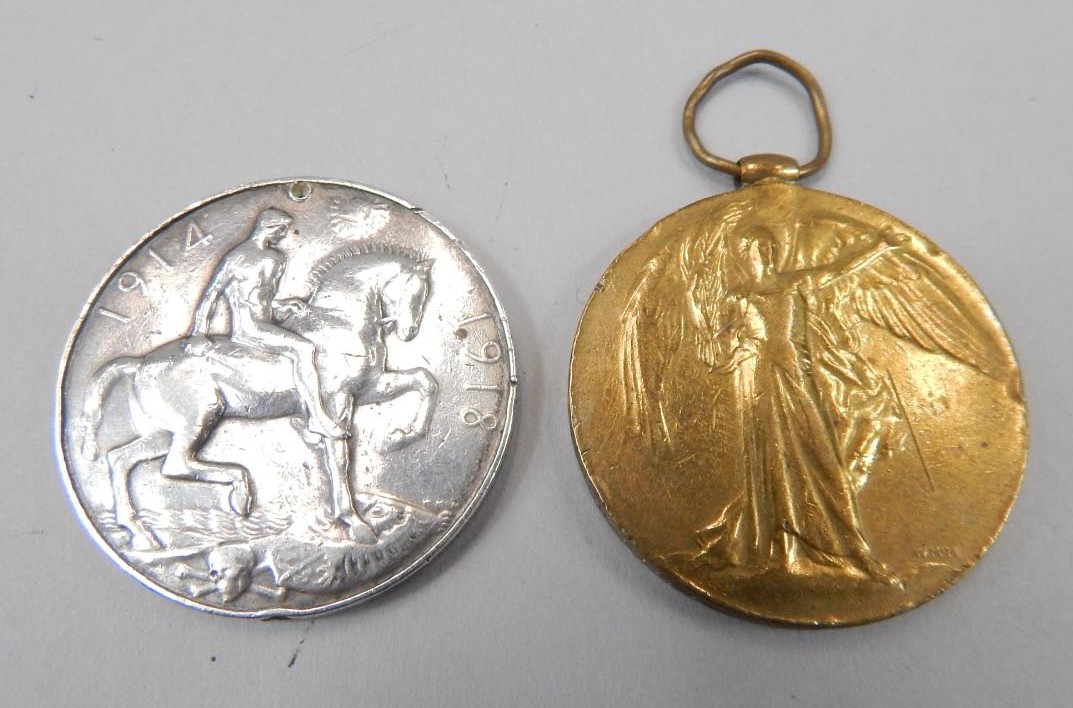 Appraisal: Two First World War medals the - Campaign medal and