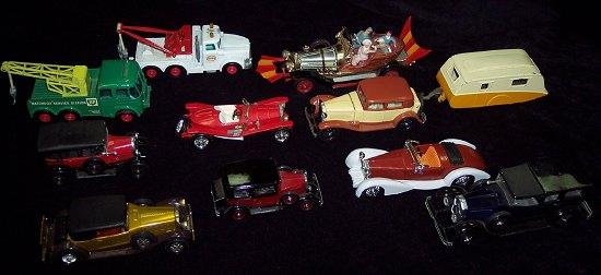 Appraisal: Dinky Toys No caravan yellow and cream and ten other