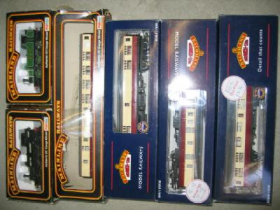 Appraisal: Mainline Railways J - - tank boxed F Mainline L