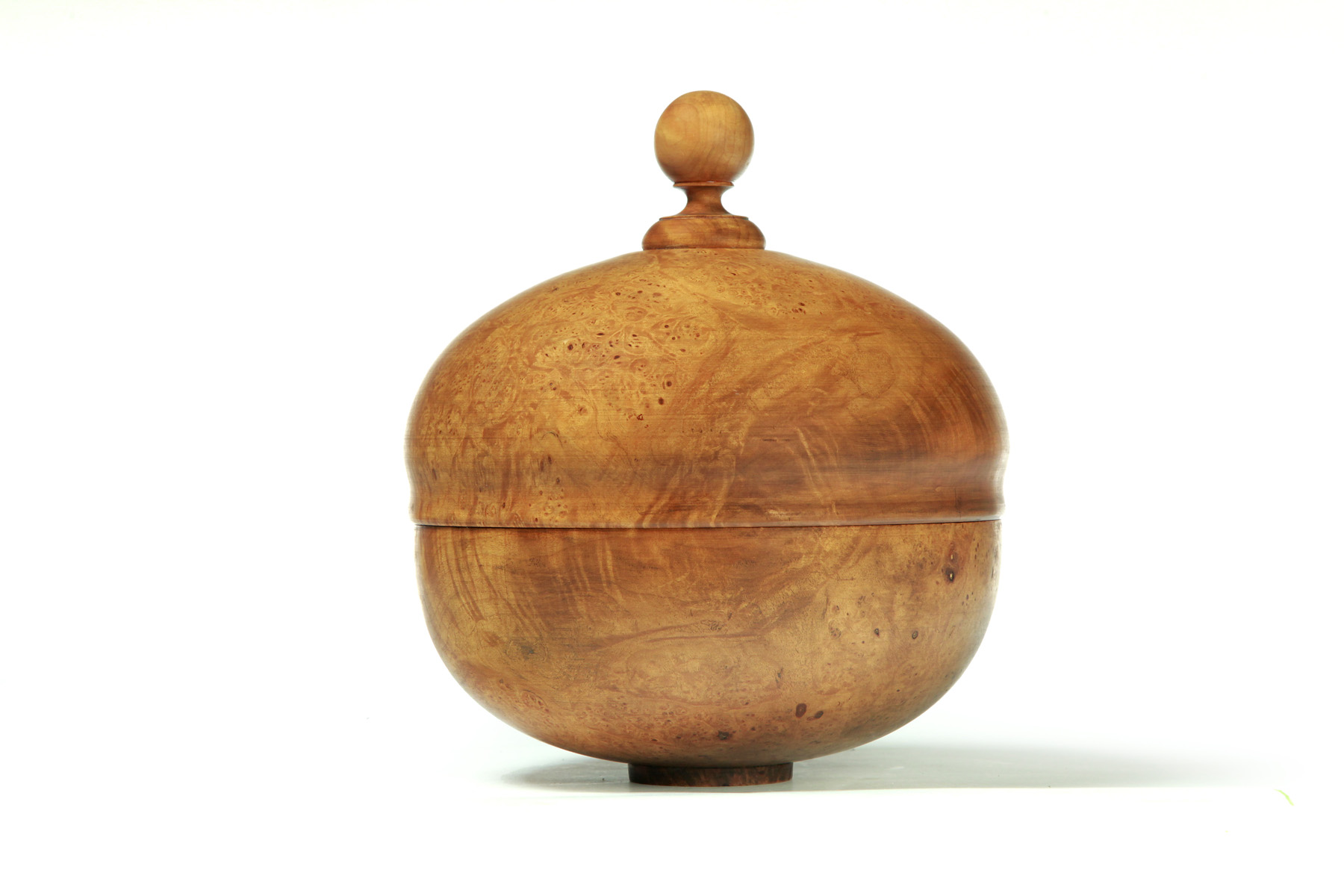 Appraisal: BURL TURNED SPHERICAL LIDDED BOWL American Contemporary treen with boldly