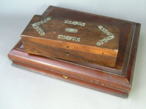 Appraisal: A Victorian rosewood glove box with mother of pearl inlaid