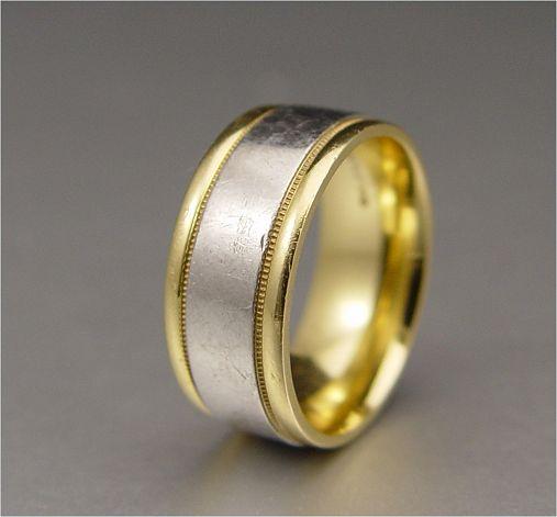 Appraisal: DIANA PLATINUM AND K GOLD WEDDING BAND RING K yellow