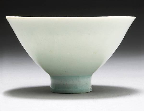 Appraisal: A small qingbai glazed porcelain tea bowl Song Dynasty Of