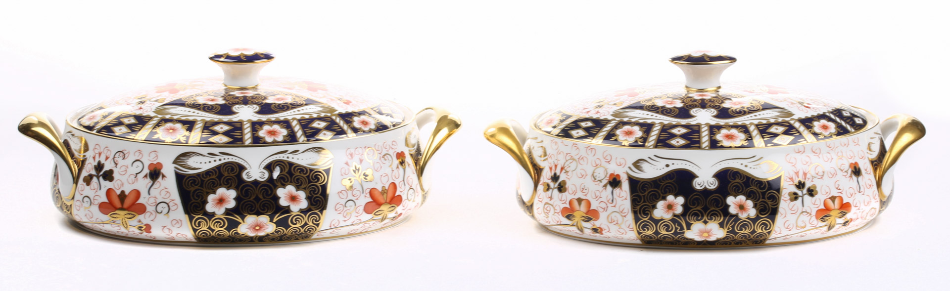 Appraisal: Pr Royal Crown Derby Old Imari serving dishes double-handled covered