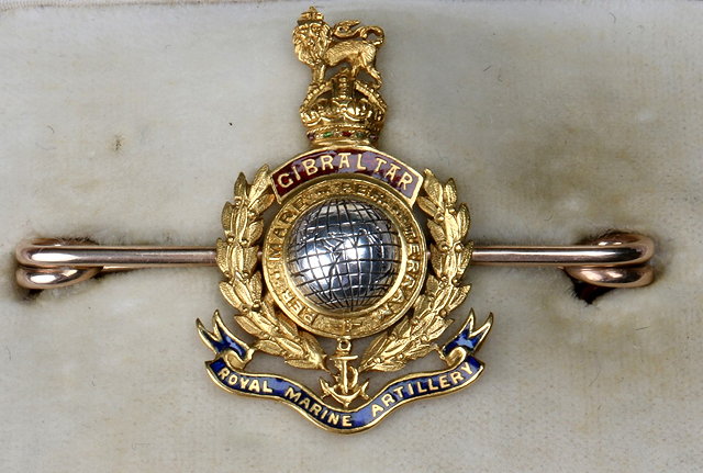 Appraisal: A MILITARY GOLD AND ENAMEL BROOCH for the Royal Marine