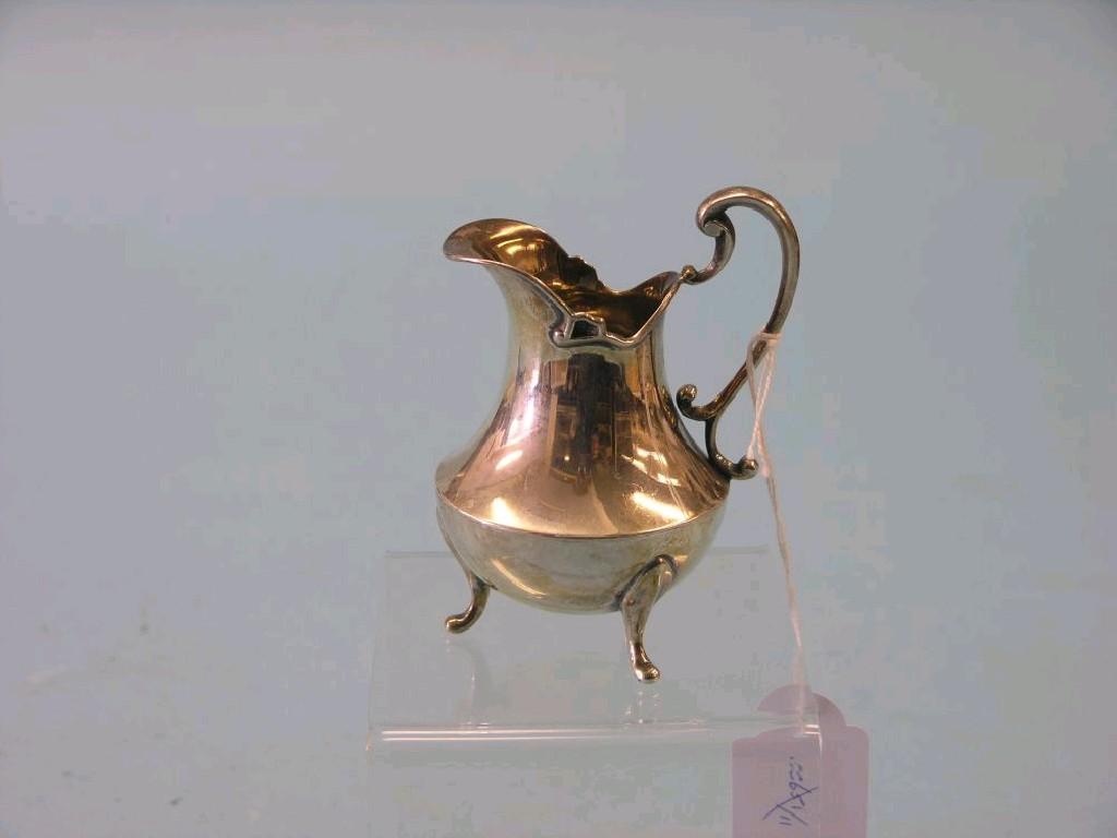 Appraisal: A silver cream jug London in