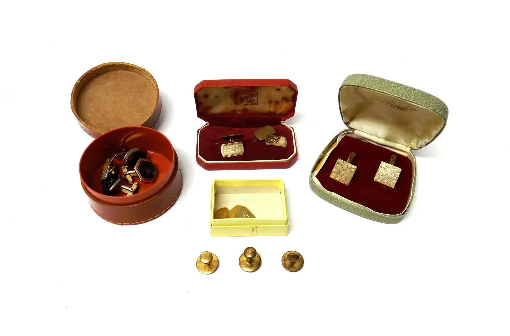 Appraisal: A pair of ct gold cufflinks having square fronts with