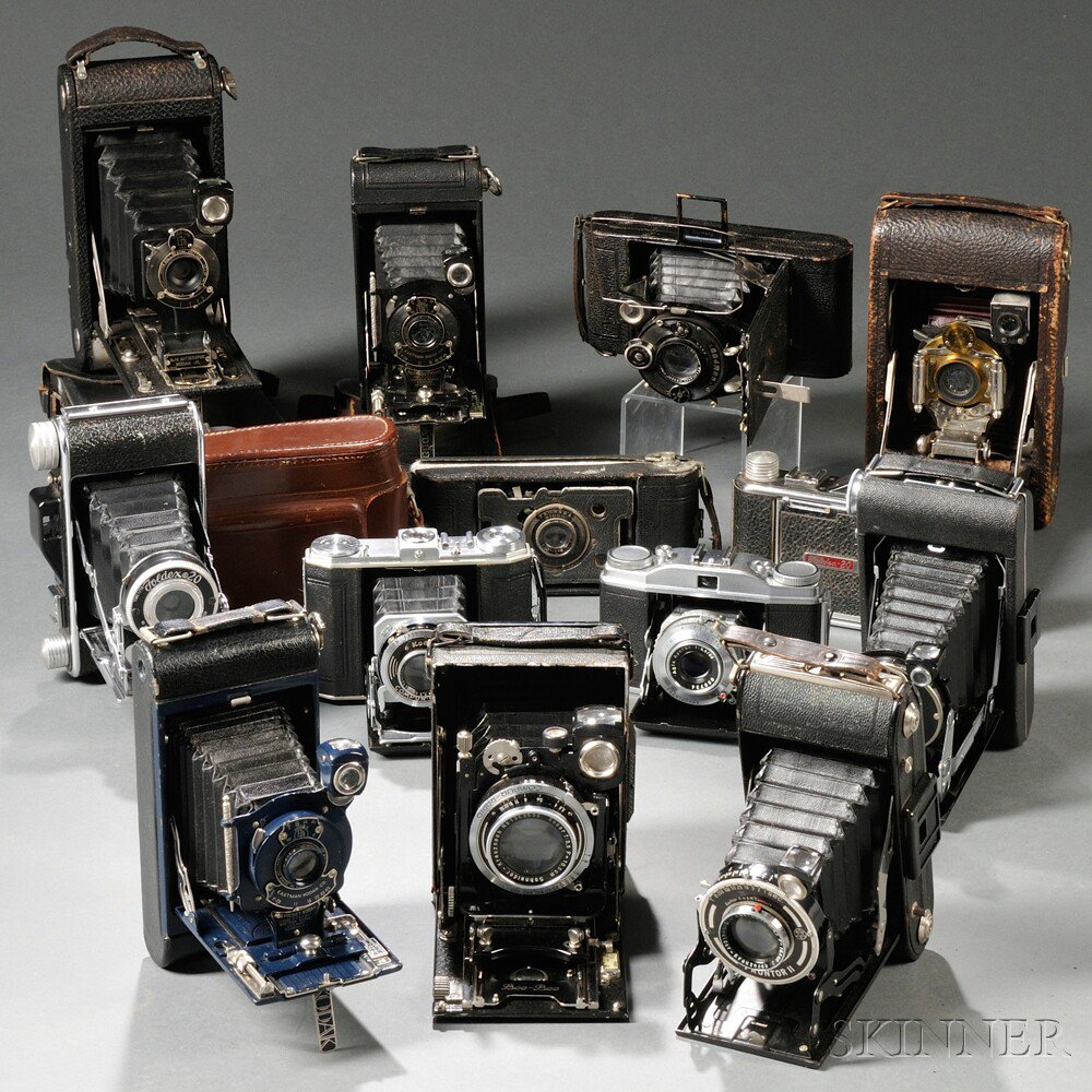 Appraisal: Fifteen Folding Cameras various makers including Agfa Solinette and Isolette