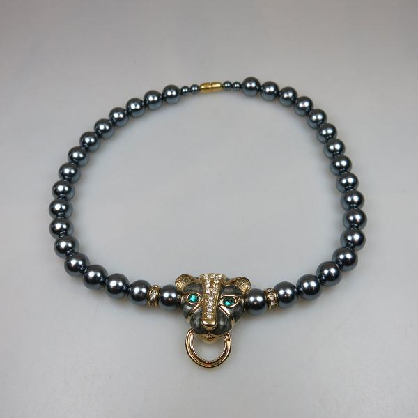 Appraisal: Kenneth Jay Lane Grey Faux Pearl Necklace with panther head