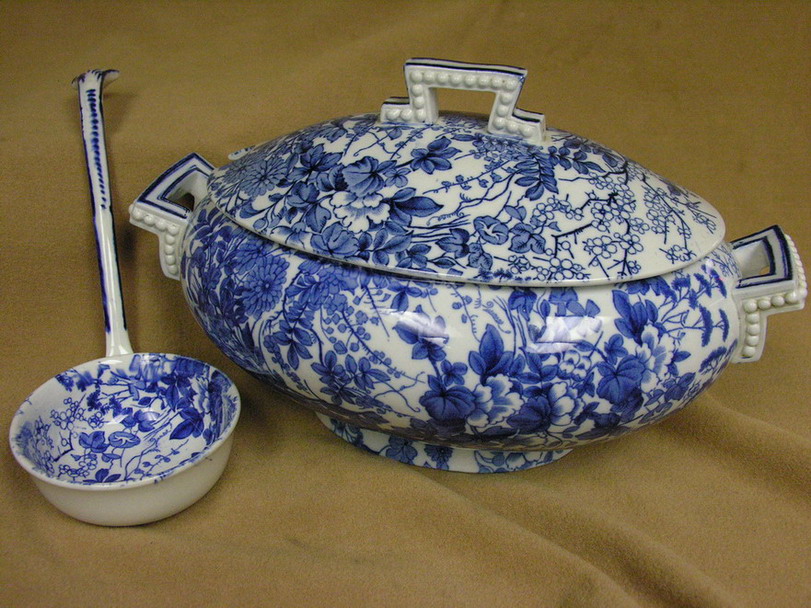 Appraisal: BROWN WESTHEAD FLOW BLUE TUREEN Circa Matching ladle Size by