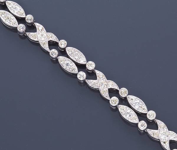 Appraisal: A diamond bracelet estimated total diamond weight carats mounted in