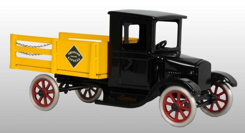 Appraisal: Pressed Steel Cowdery American Express Truck Description Black and yellow