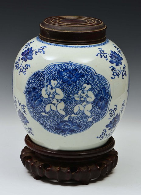 Appraisal: A CHINESE BLUE AND WHITE GINGER JAR decorated petal shaped