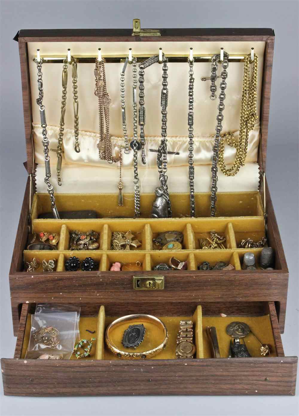 Appraisal: COLLECTION OF VINTAGE AND ANTIQUE JEWELRY including a gold plated