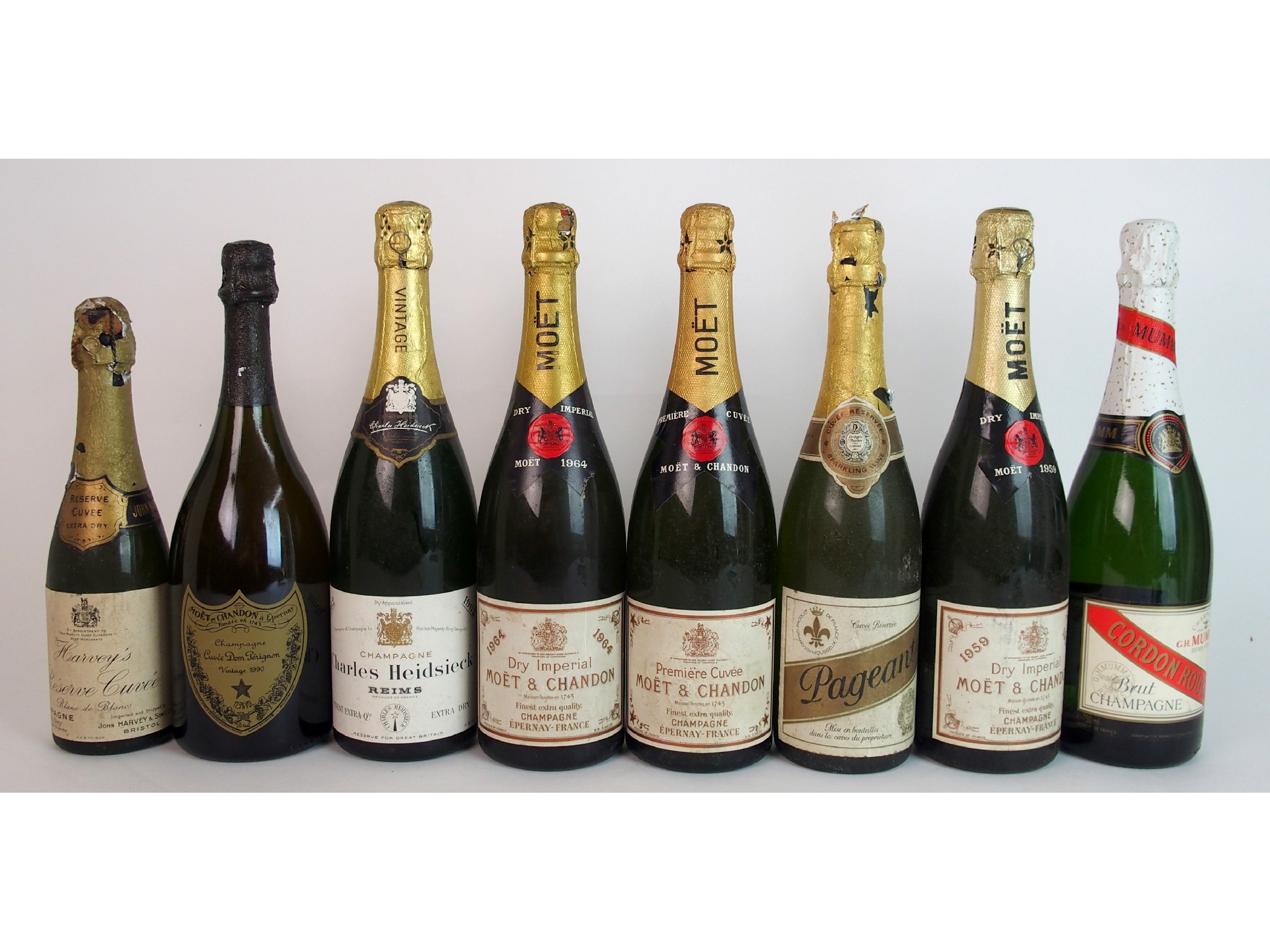 Appraisal: A collection of champagne and sparkling wine comprising Harvey's Reserve