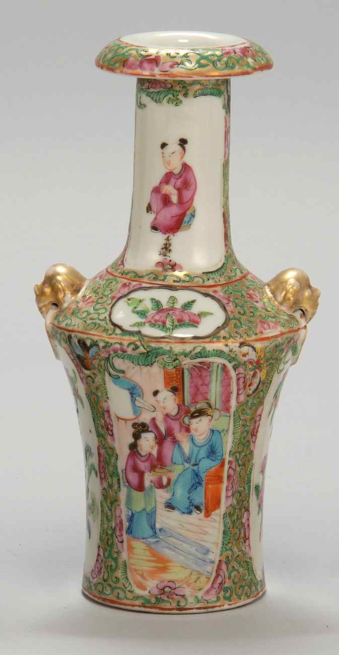 Appraisal: CHINESE EXPORT ROSE MEDALLION PORCELAIN VASE Circa - In baluster