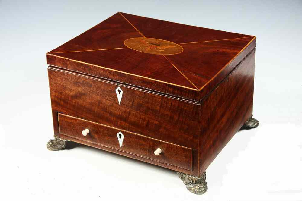 Appraisal: LADY'S BOX - First quarter th c Federal mahogany rectangular