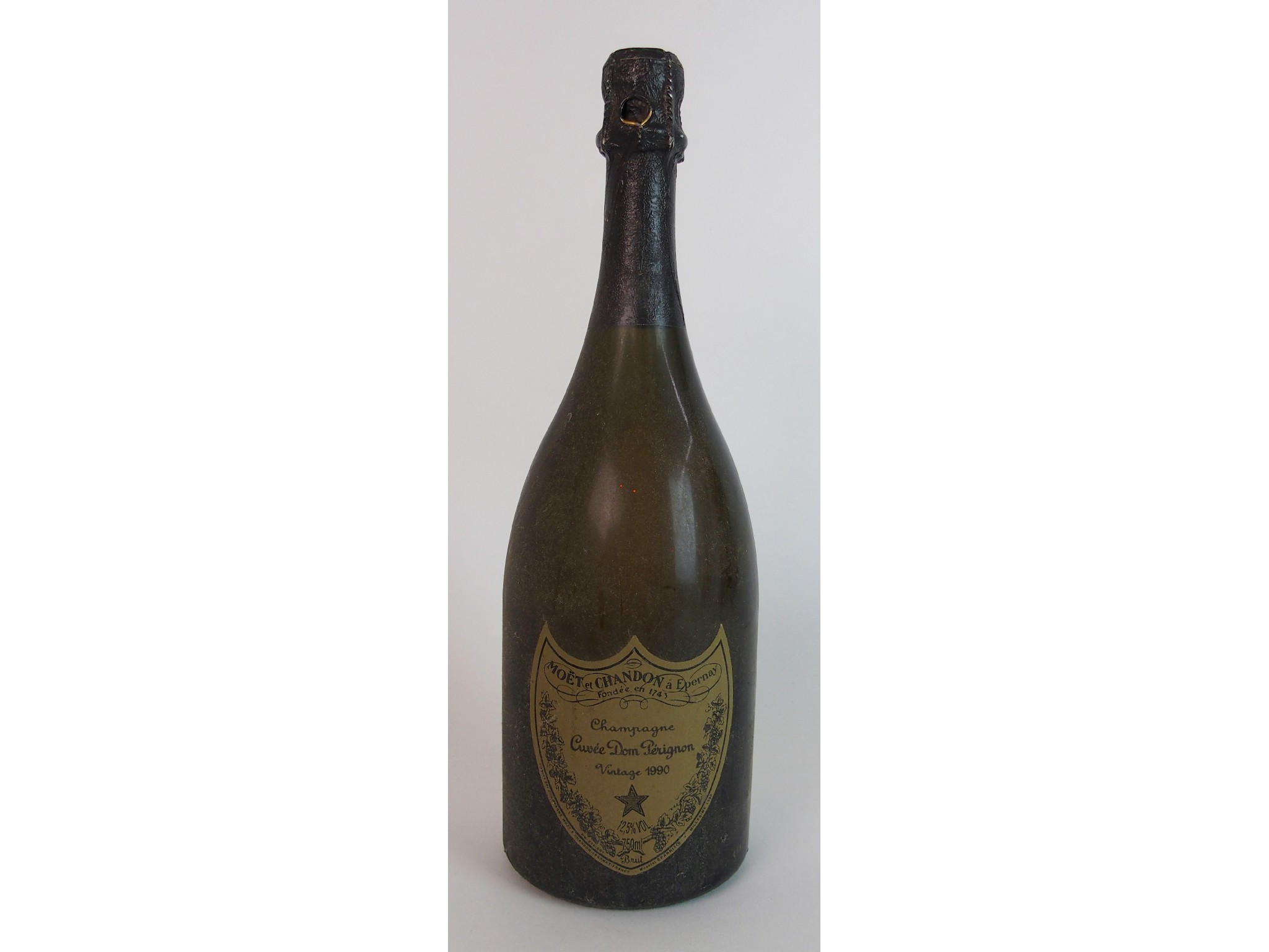 Appraisal: A bottle of Moet Chandon Cuvee Dom PerignonVintage champagne ml