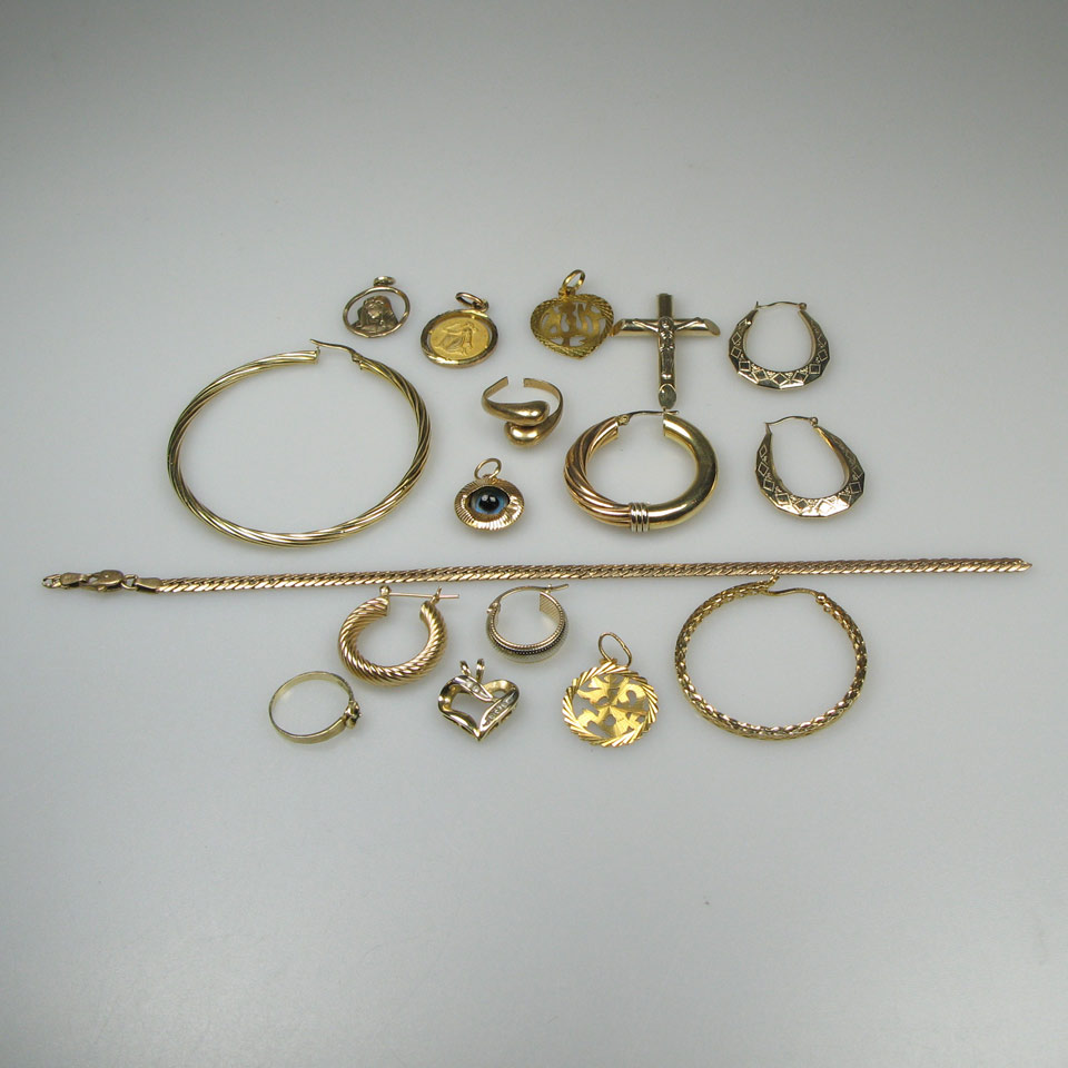 Appraisal: Quantity Of Gold Jewellery including pendants single earrings chains etc