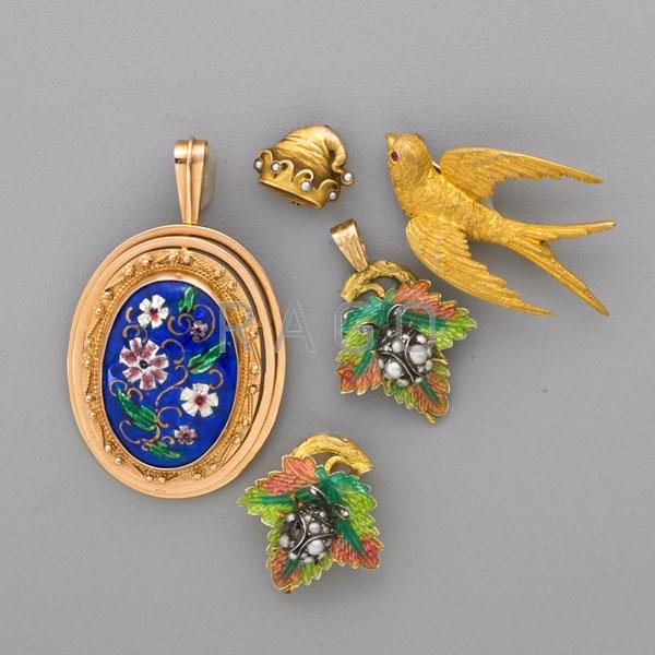 Appraisal: GROUP OF NATURALISTIC GOLD OR ENAMEL JEWELRY Condition Report