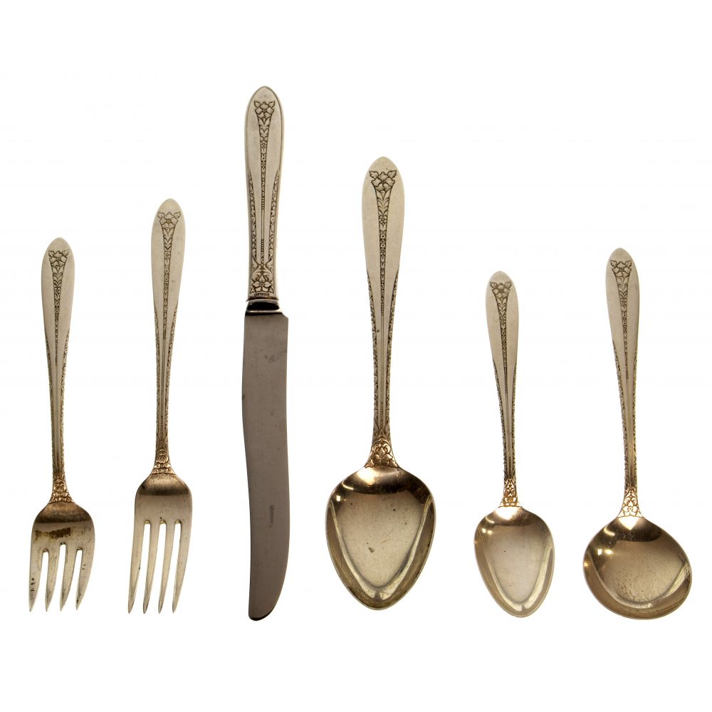 Appraisal: NATIONAL SILVER MARGARET ROSE STERLING SILVER FLATWARE items including dinner