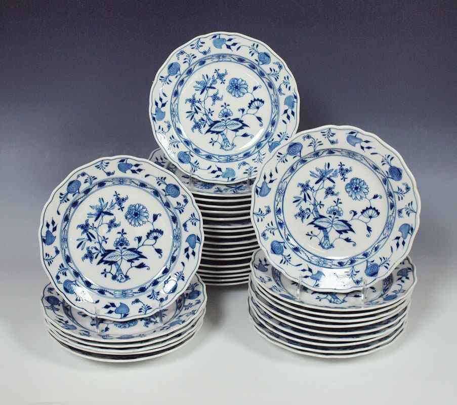 Appraisal: MEISSEN BLUE ONION DINNER PLATES Approx '' dia Enough for