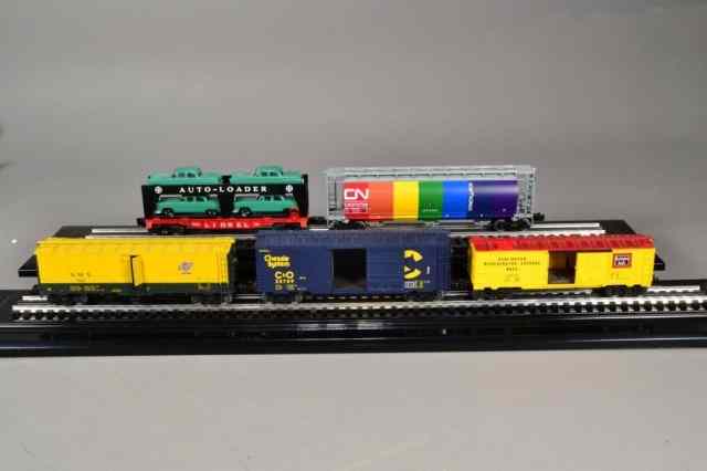 Appraisal: ASSORTED LIONEL BOX CARSIncluding five assorted Lionel box cars gray