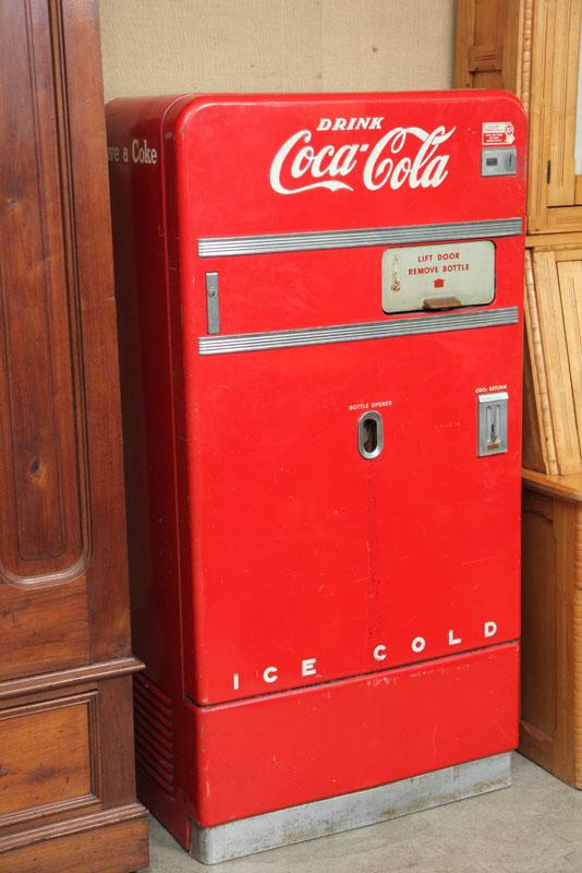 Appraisal: UPRIGHT COCA-COLA DISPENSER The front door vending machine has a