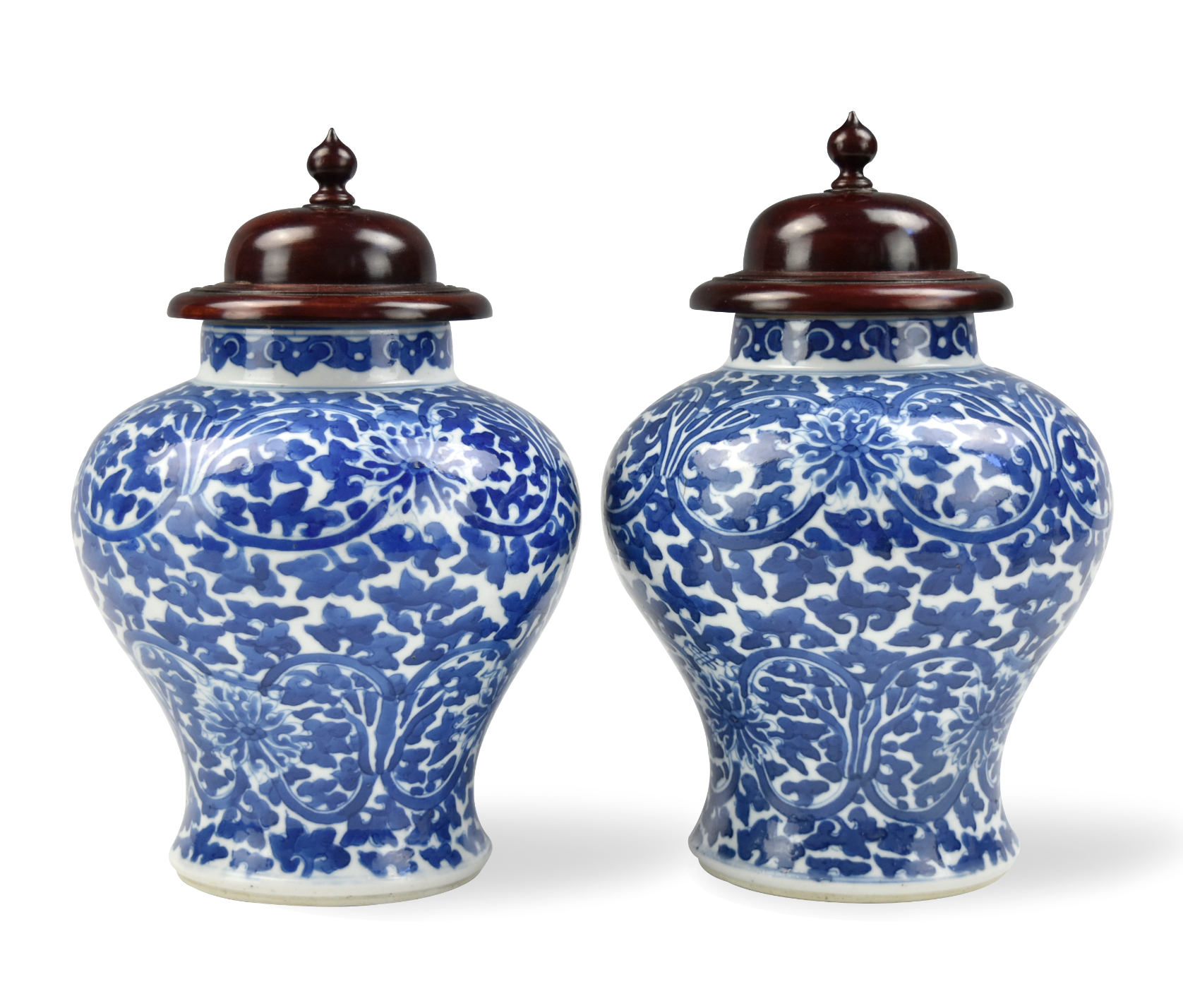 Appraisal: Chinese Kangxi period of baluster form surmounted by a short