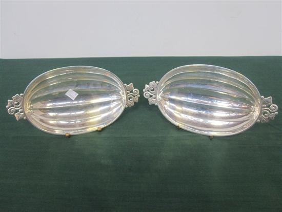 Appraisal: PAIR OF TIFFANY CO STERLING SILVER BOWLS Ribbed and melon